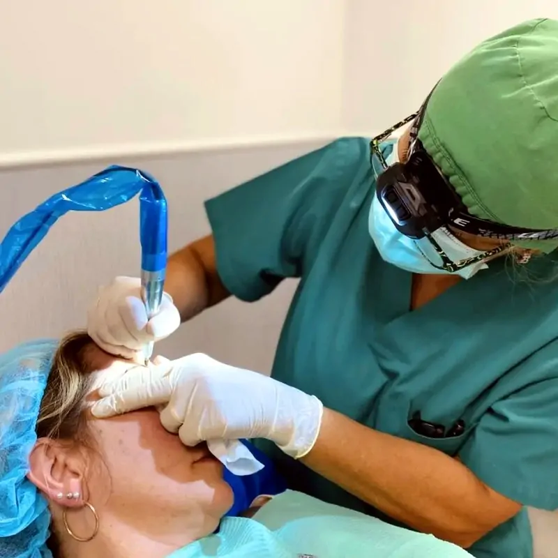 Micropigmentación cejas antes después Barcelona